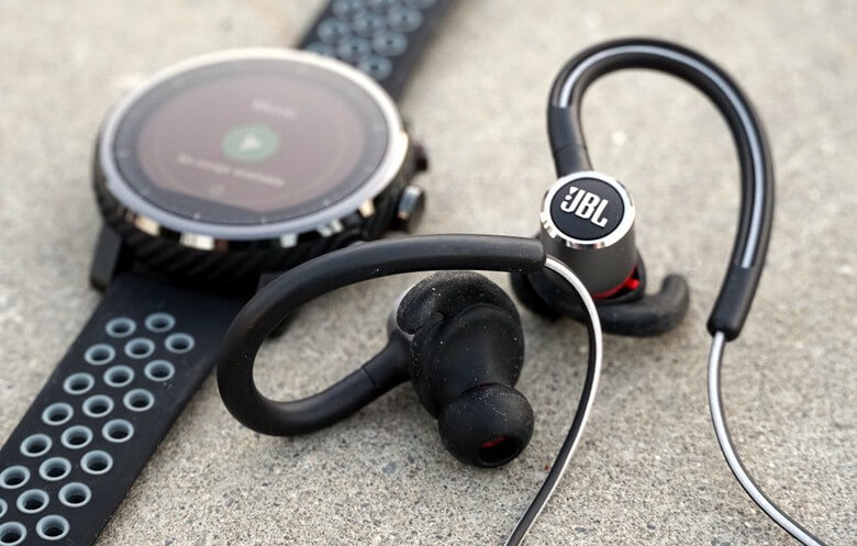 Casques Bluetooth pour le sport: le test du JBL Relfect Contour 2