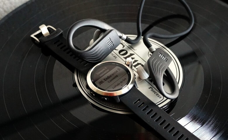 Casques Bluetooth pour le sport: le test du JBL Endurance Dive