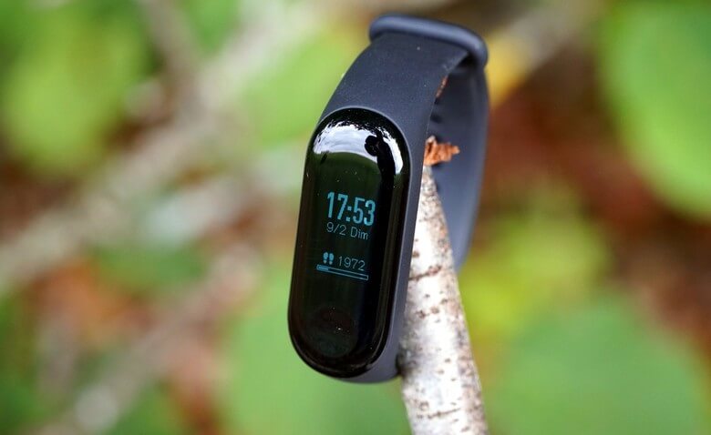 Le bracelet connecté Mi Band 3 testé de fond en comble